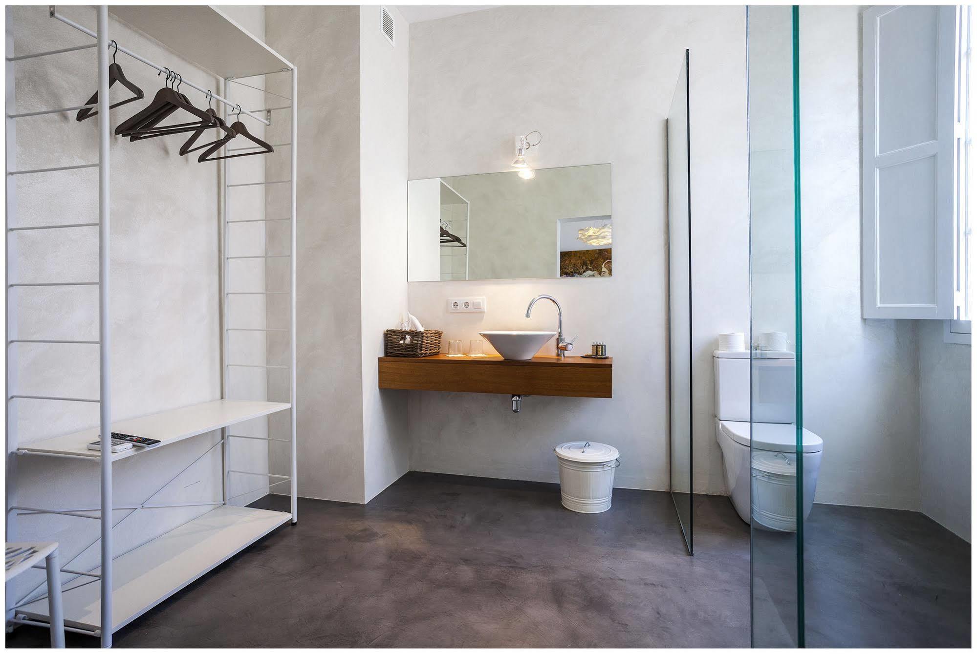 Cheap & Chic Hotel 3*