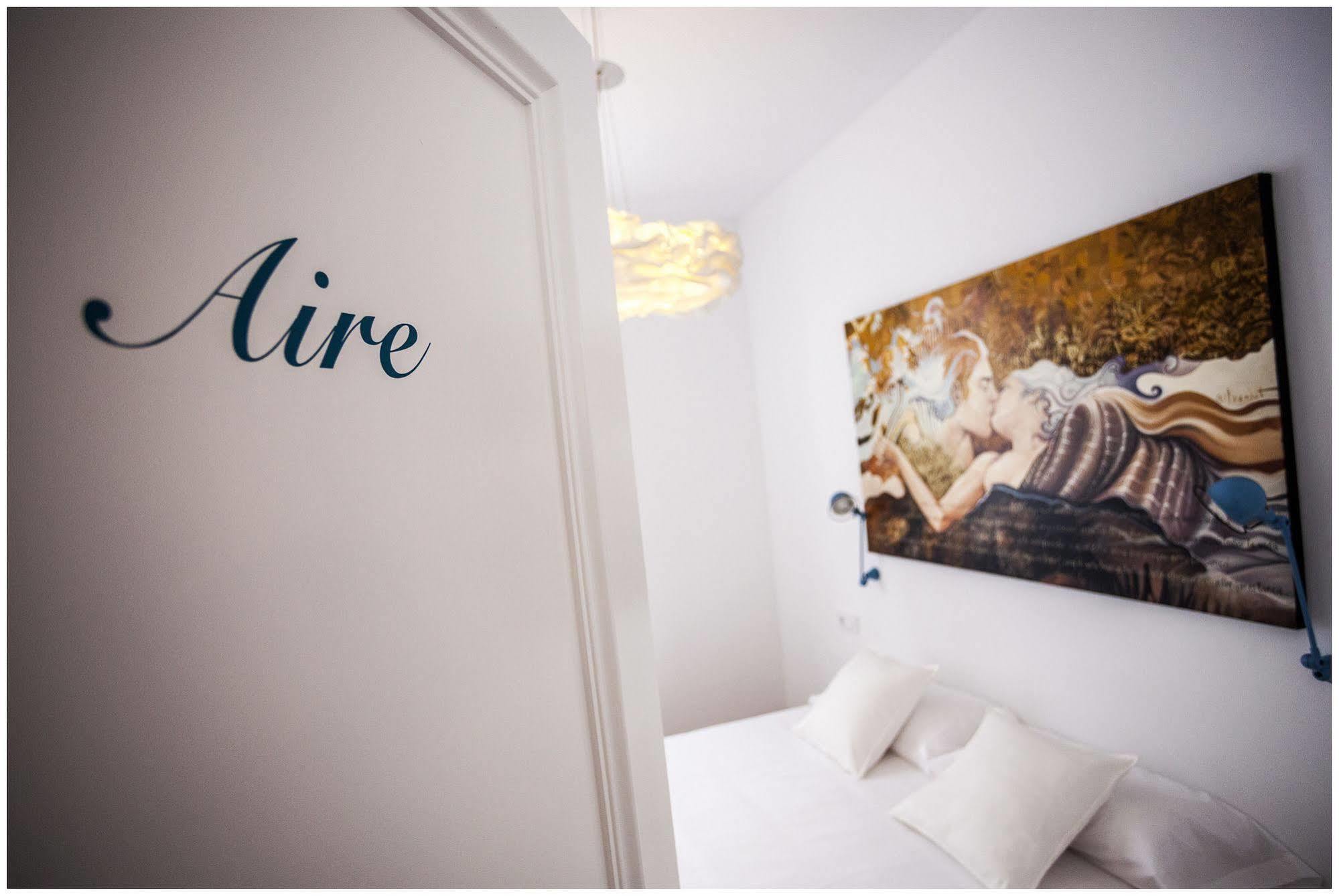 Cheap & Chic Hotel Hotel