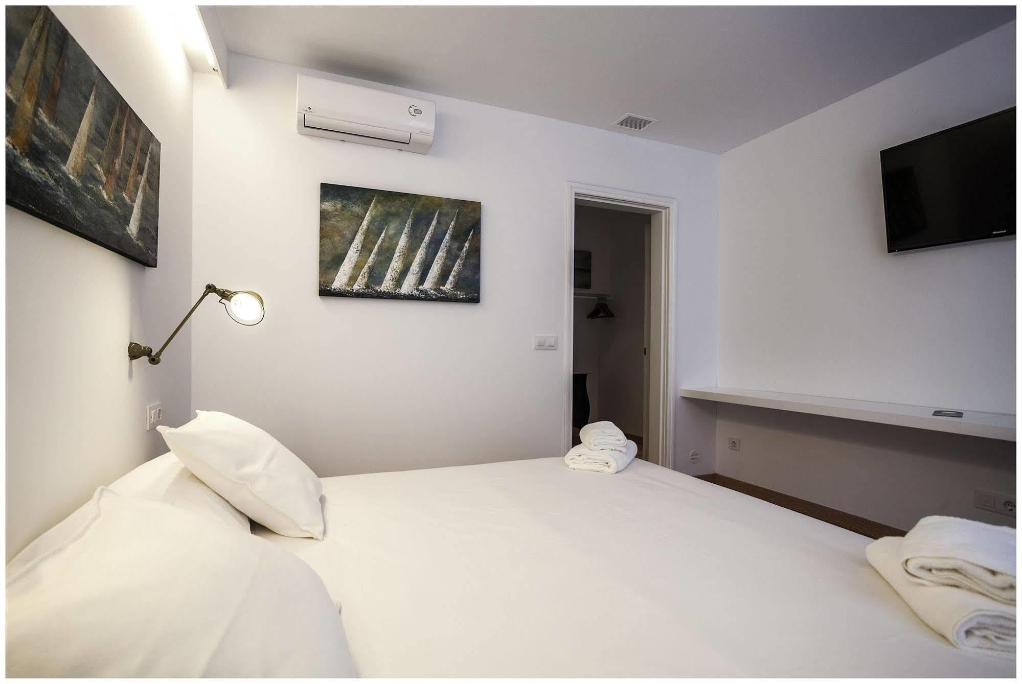 Cheap & Chic Hotel Hotel 3*